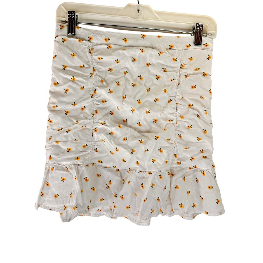 Hollister Ultra High Rise Floral Daisy Ruched Mini Skirt Size Medium